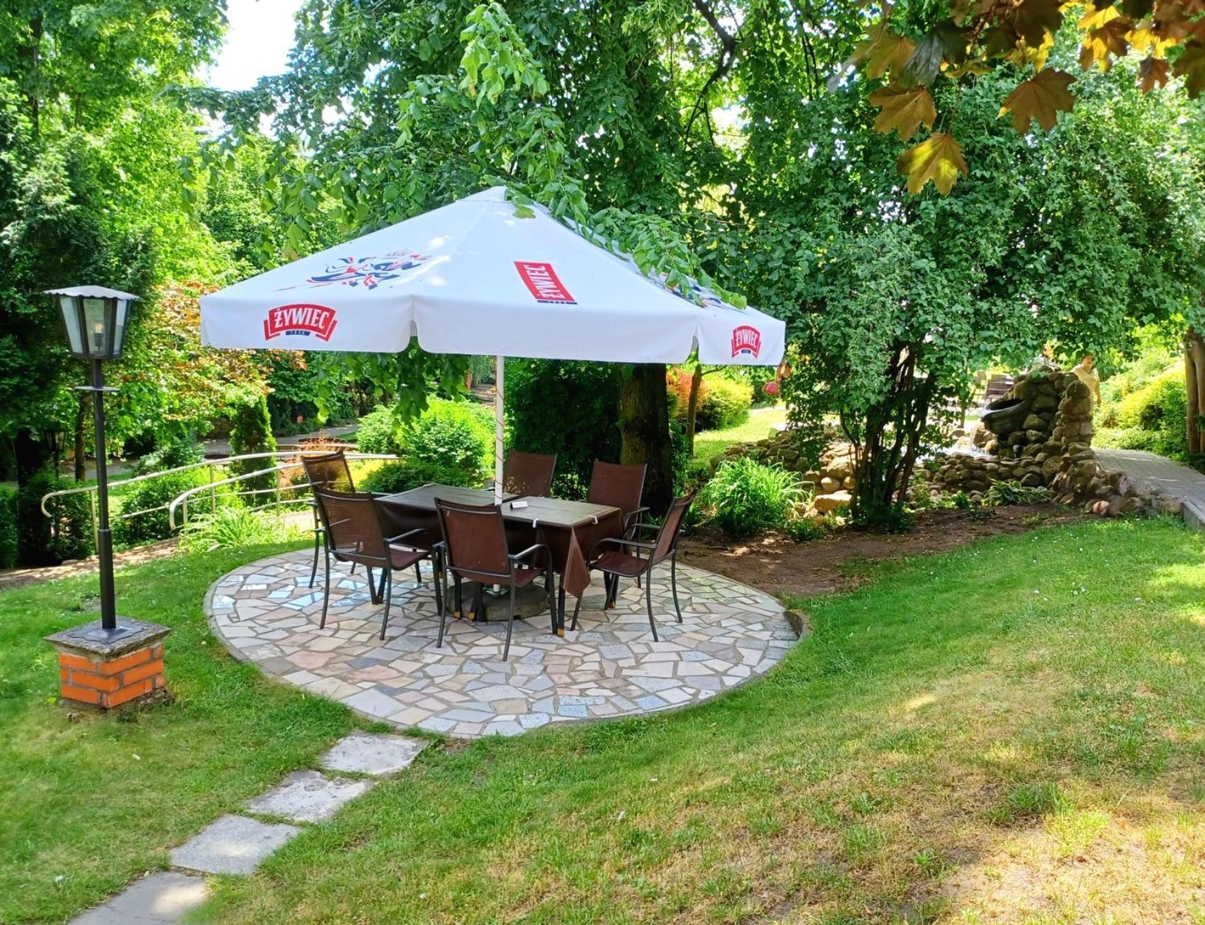 Hotel Adalbertus Γκνιέζνο Εξωτερικό φωτογραφία